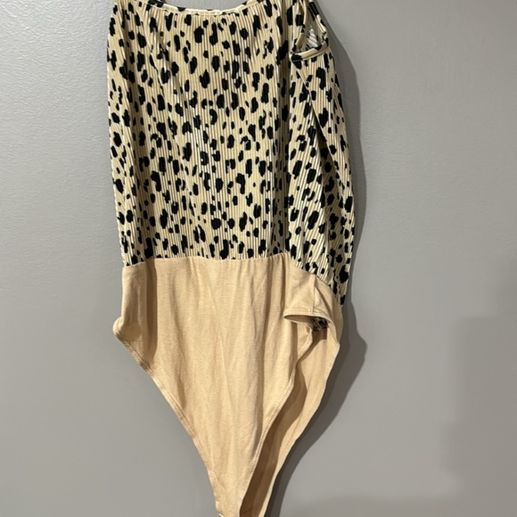 Body suit - Picture 4 of 4